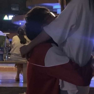 超甜热恋接吻情头