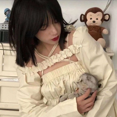 2025年女生专属头像图片