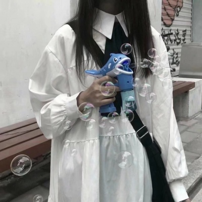 2025最流行微信头像女生高清图片