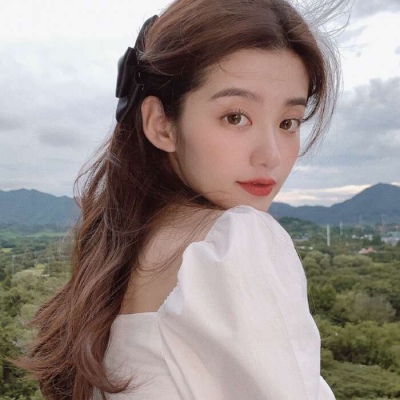 2025年新款女微信头像图片