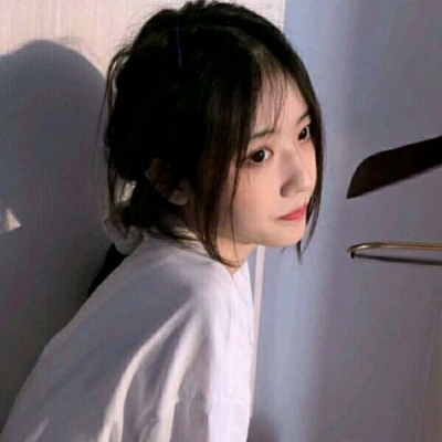 2025最潮最火女生头像图片
