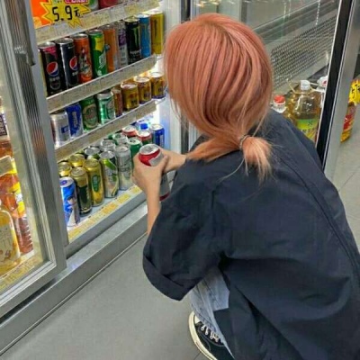 2025最潮最火女生头像图片