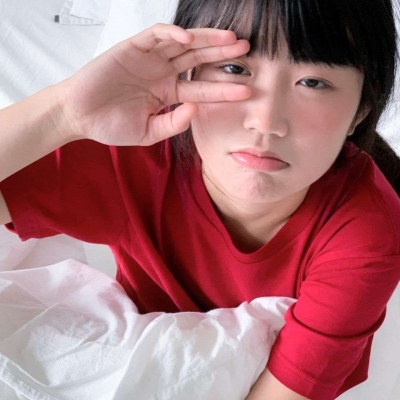 2025最火女生头像图片