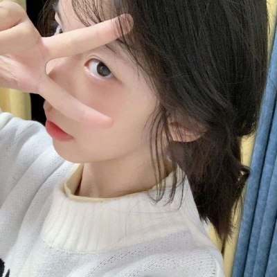 2025最火女生头像图片