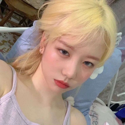 2025女生微信头像真人图片
