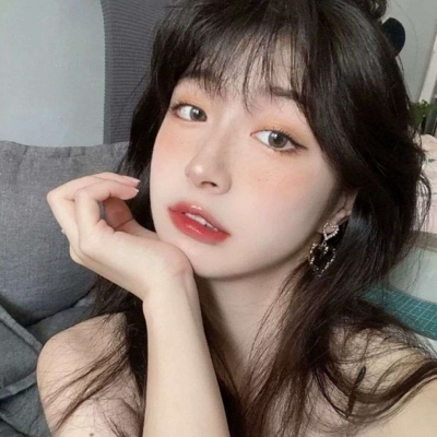 2025最火女生头像图片