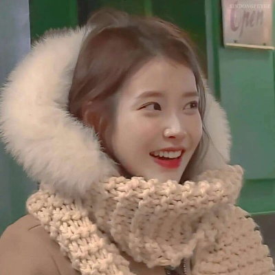 2025网红女头图片