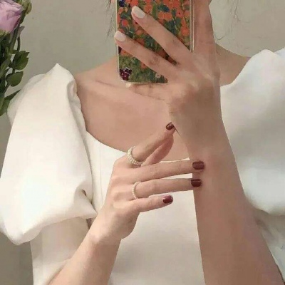 2025网红女头图片