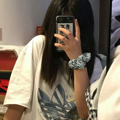 2025年qq头像女生最新版图片