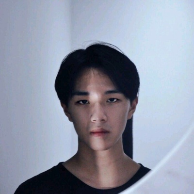 情侣头像真人一人一半2025新款图片