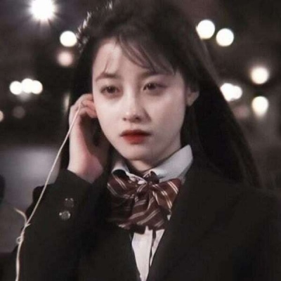 2025年最流行情侣款微信头像图片