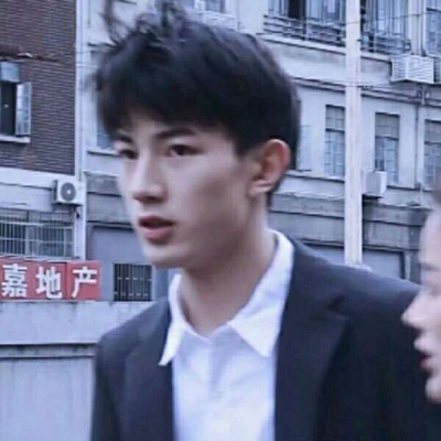 2025年最火爆的真人情侣头像双人图片