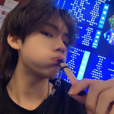 2025男生头像高清真人帅气图片