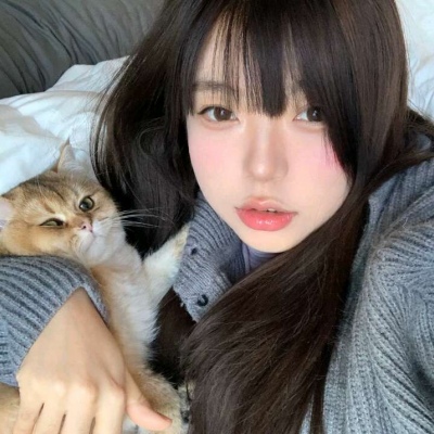 2025精致女头像图片