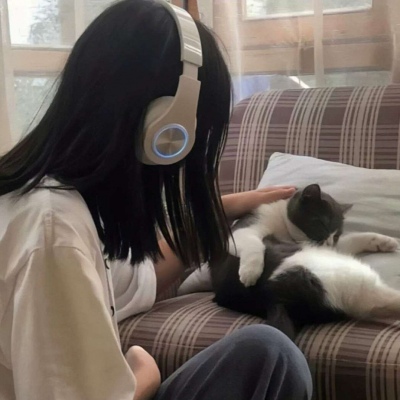 2025最火女生头像温柔图片