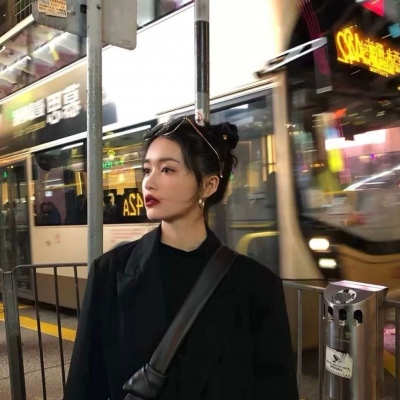 2025超火女生头像图片