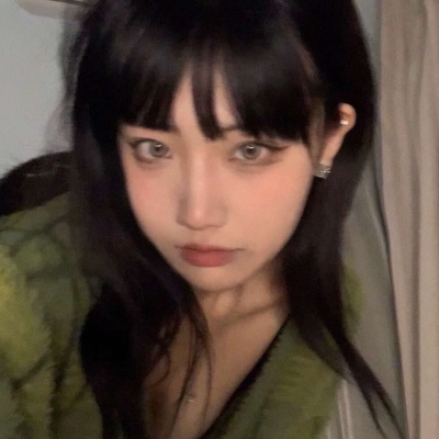 高清温柔女头像2025年图片
