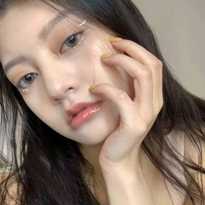 高清温柔女头像2025年图片