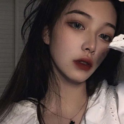 2025年最火头像高冷女生图片