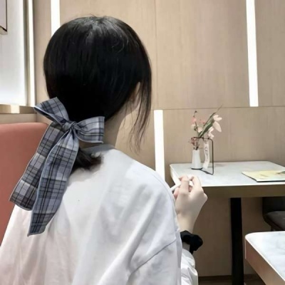 2025超好看的微信头像女生图片