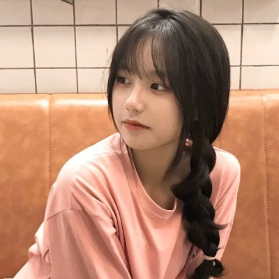 2025年最火头像高冷女生图片