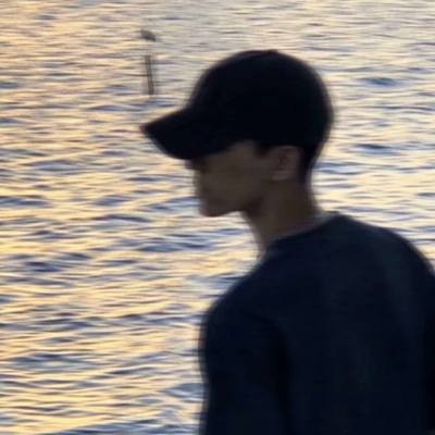 2025最流行头像男生图片
