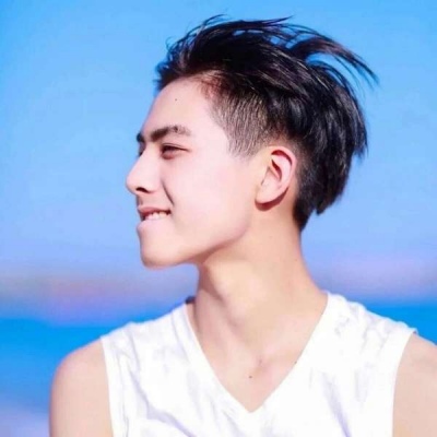 2025头像男生帅气潮流高清图片