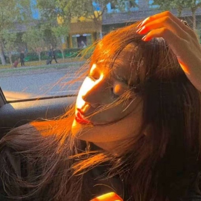 2025年最火头像高冷女生图片