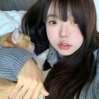 2025精致女头像图片
