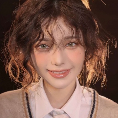 高清温柔女头像2025年图片