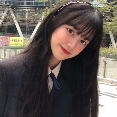 最新头像2025女生真人图片