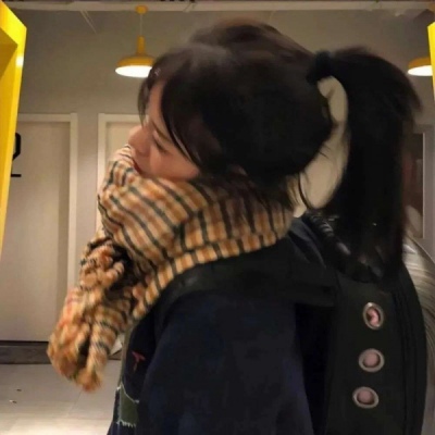 2025最火女生不露脸头像图片
