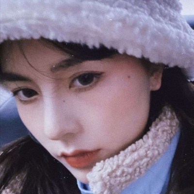2025女生微信头像唯美有意境图片