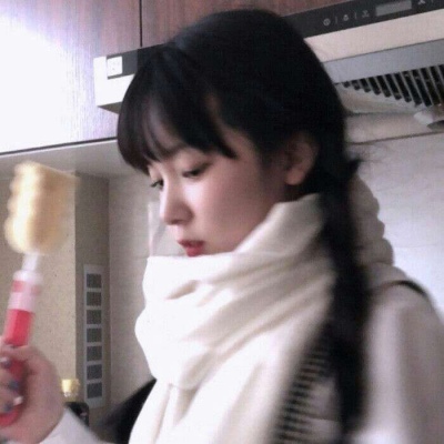 qq2025年女生头像最新款图片