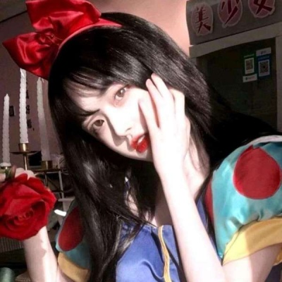 2025女生微信头像潮流图片