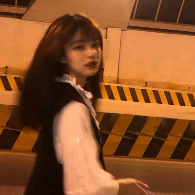 2025女生qq头像ins图片