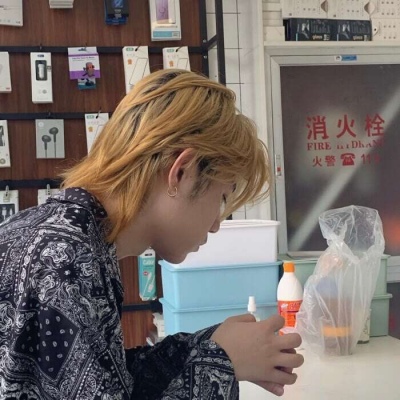 2025男生超酷qq头像高清图片