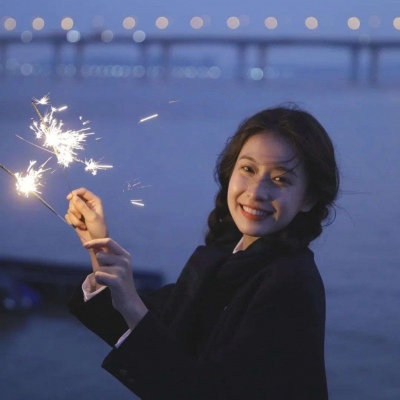 2025女生最好看的头像图片