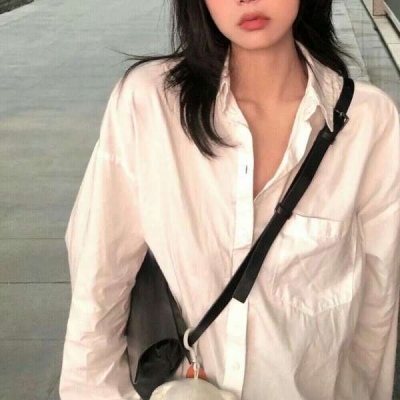 2025年头像真人女生照片