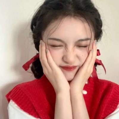 过年头像红色系女生真人