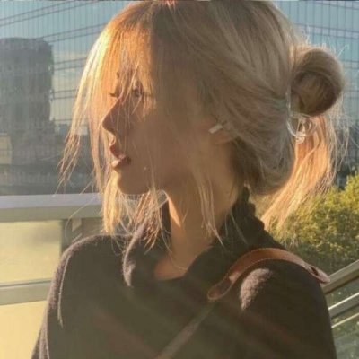 女头2025最新真人图片