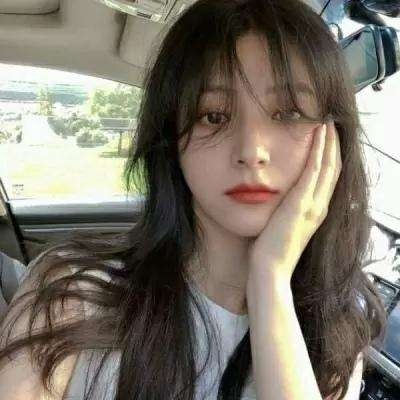 2025年头像真人女生照片