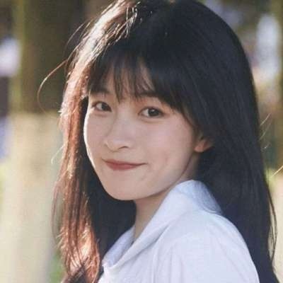 2025年微信头像图片女生