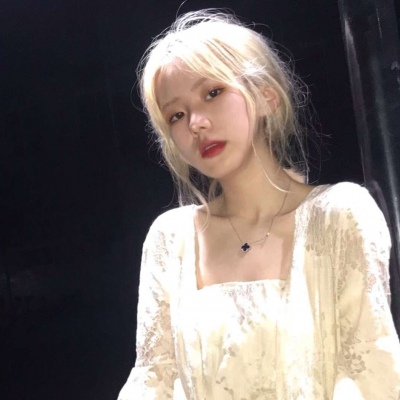 2025女生微信头像潮流图片