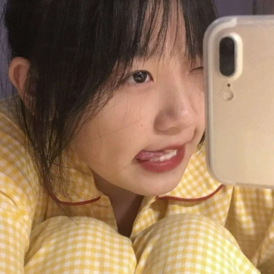2025年最火头像可爱女生图片
