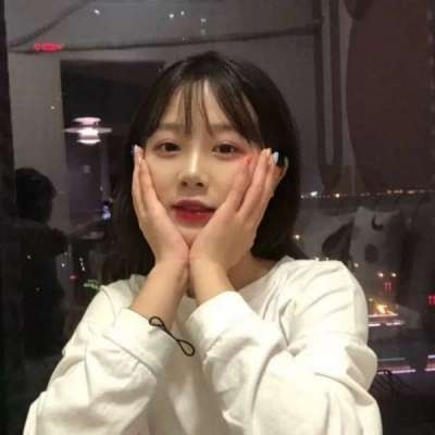 2025年微信头像图片女生