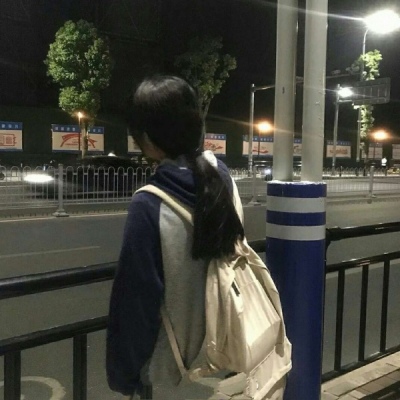 2025最火女生不露脸头像图片