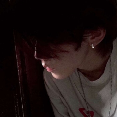 2025男生超酷qq头像高清图片