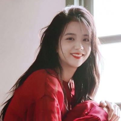 女生头像新年红色系真人