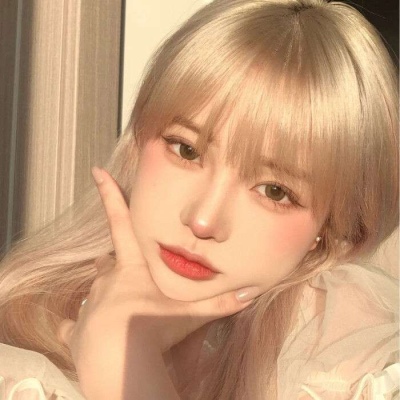 微信头像图片2025真人女生